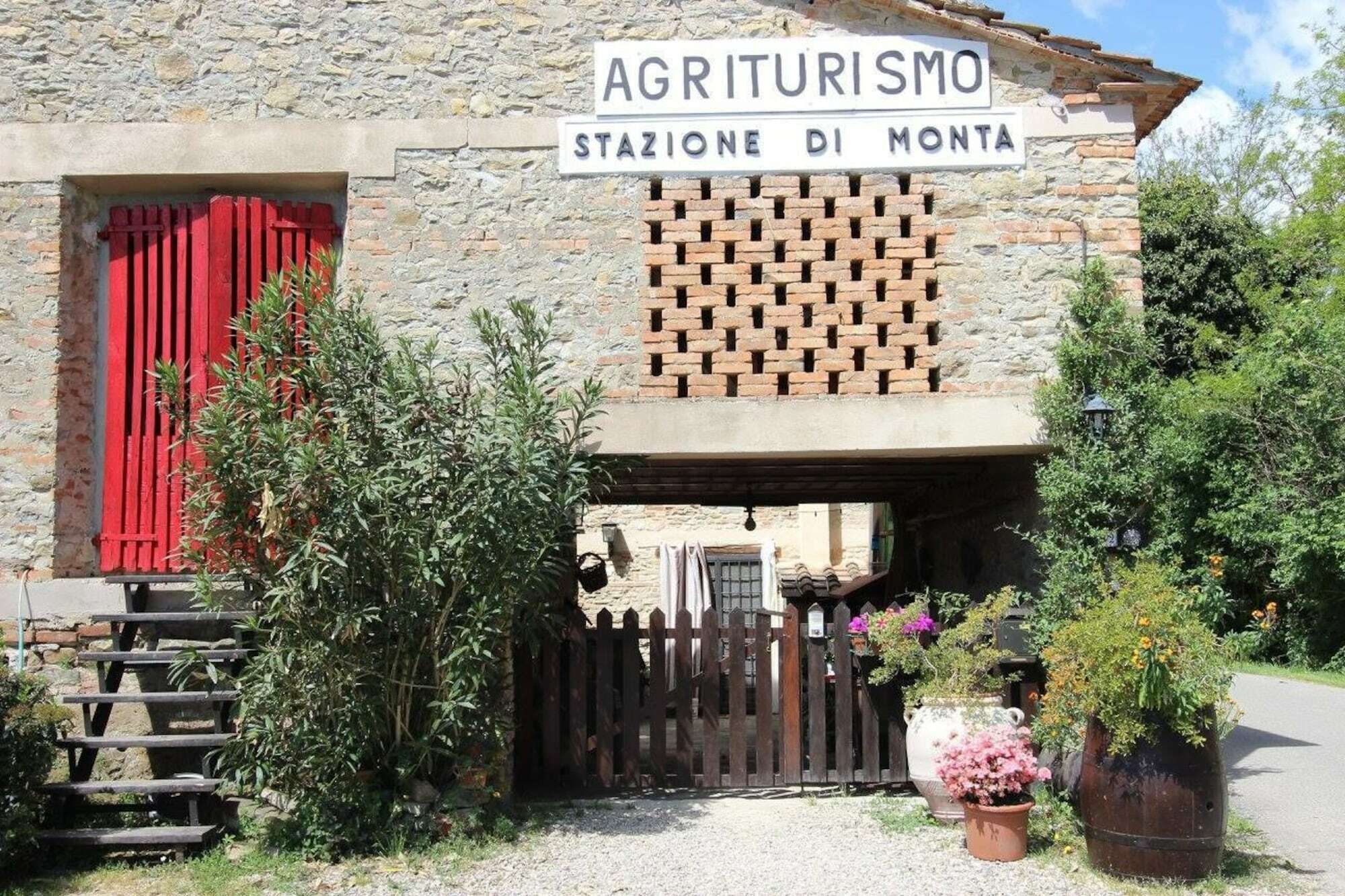 Agriturismo Stazione Di Monta Виккьо Экстерьер фото
