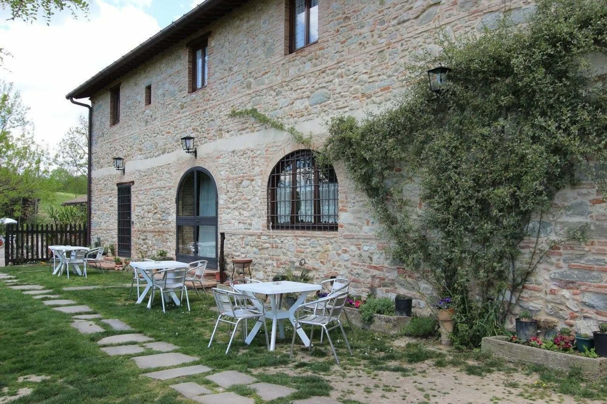 Agriturismo Stazione Di Monta Виккьо Экстерьер фото